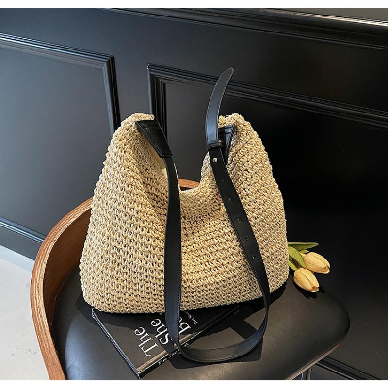 Straw hollow commuter large capacity shoulder armpit bag new bag women's seaside beach messenger bag