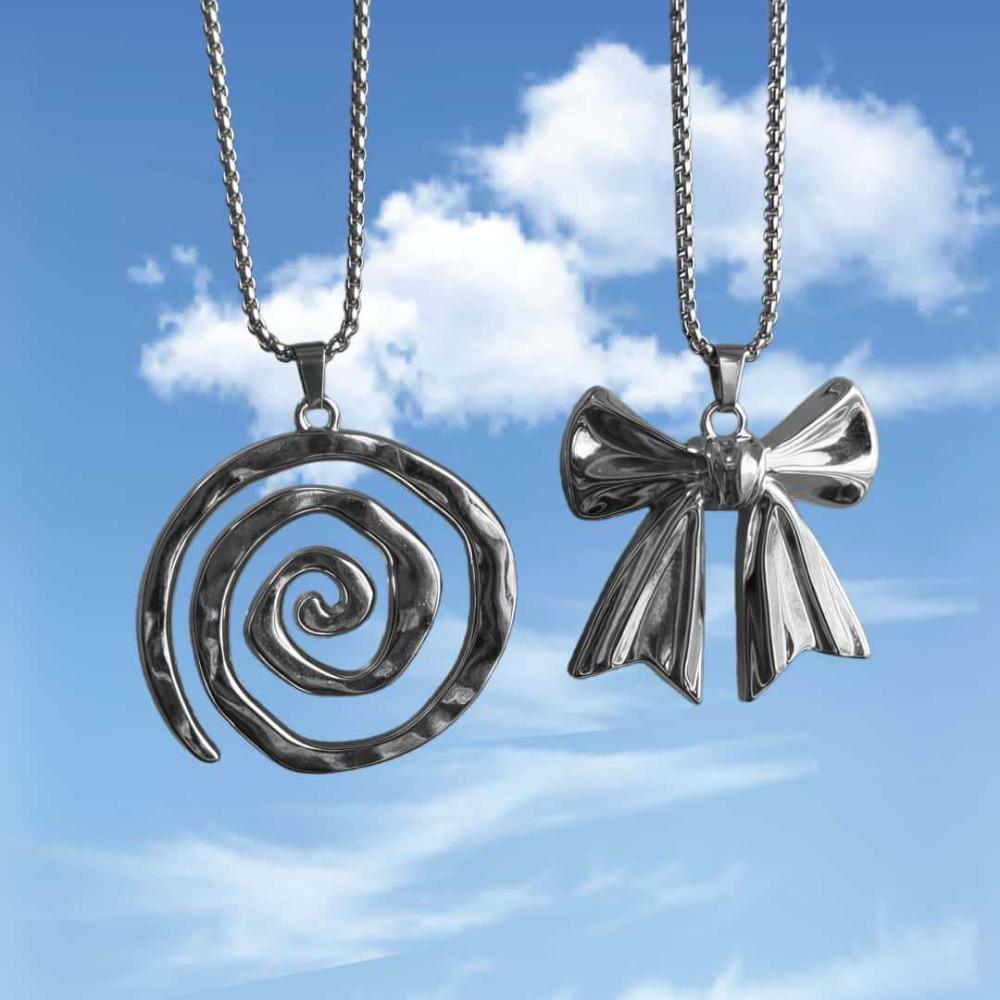 Bohemian Mode Silberfarbe Geometrisches Gewinde Wirbel Symbol Schleife Anhänger Halskette für Männer Frauen Retro Einfacher Strand Schmuck Geschenke