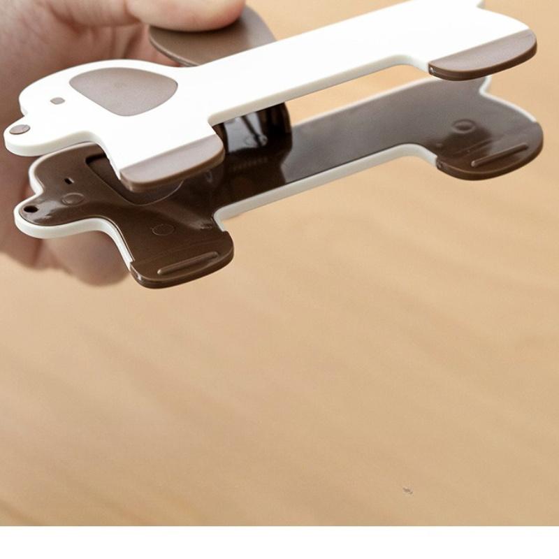 A Fun Dog-Themed Bookmark Clip for Easy Reading, Perfect for Your Office Or Study, And a Must-Have for Back-To-School