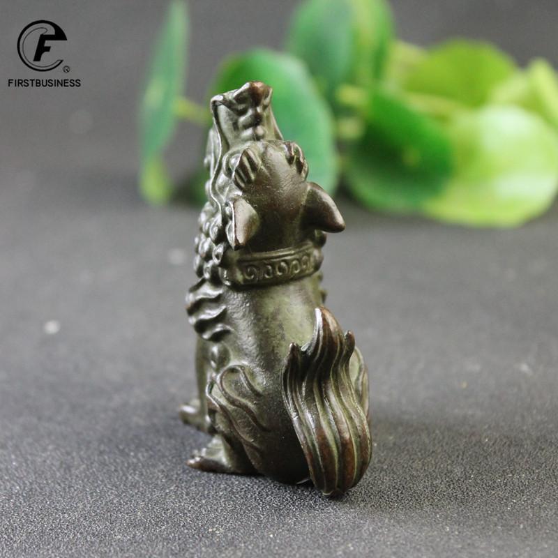Antique Bronze Chinese Beast Qi Lin Desktop Ornaments Ancient Copper Animal Lucky Kirin Miniature Figurines Tea Pets Home Decors