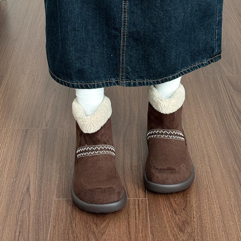 Design Retro Wind Velvet Warm Flat Snow Boots Women's 2025 Autumn and Winter Fashionable and Comfortable Big Head Shoes Short Cotton Shoes