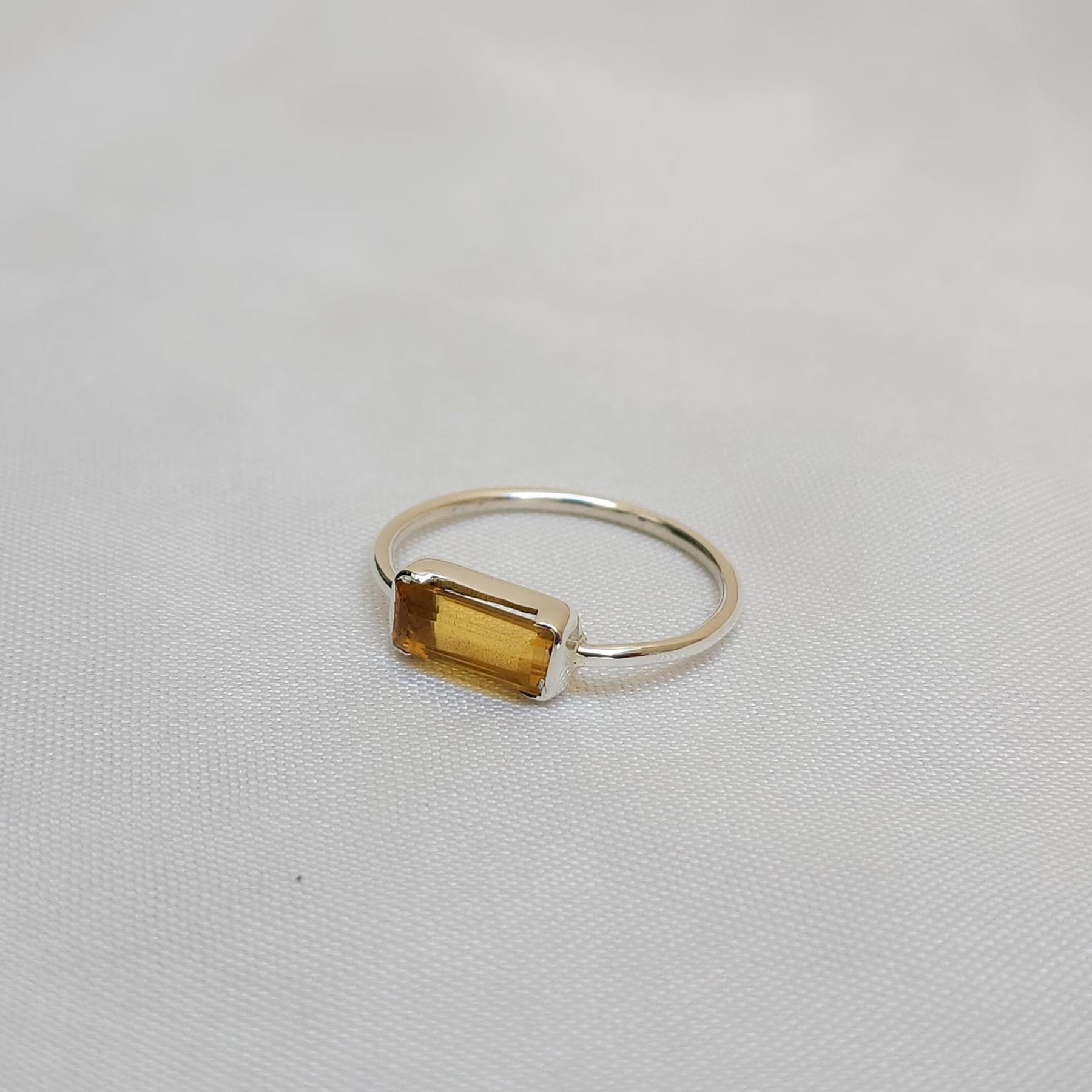 

Кільце з багетом жовтого цитрину зі срібла 925 проби, Ювелірні вироби, Подарунок ручної роботи від майстра, Каблучка-заява 10