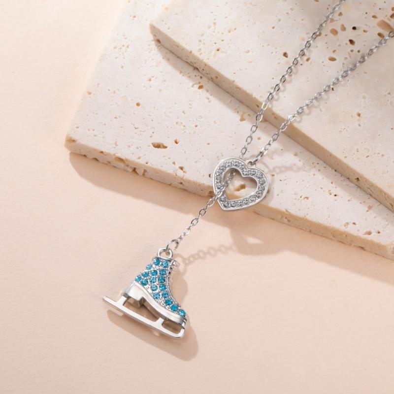 Collana Ghiaccio Pattini Colori Caramella con Dettagli in Cristallo e Tema Sportivo Cartoon per un Fascino Giovanile