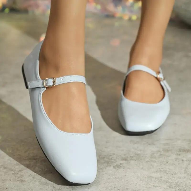 2025 Spring New Retro Women Flat Ballet Shoes Fashion Sneakers Square Toe Ladies Casual Mary Jane Slingback Shoes Designer Shoes