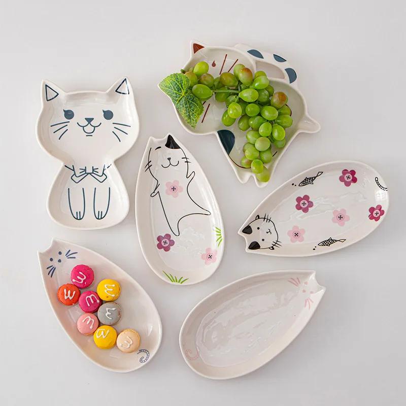 Creative Ceramic Cartoon Cat Plate Japanese Painted Cat Snack Plate Nuts Snack Fruit Salad Dish Tableware Home Kitchen Supplies