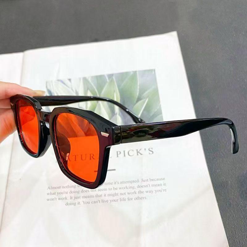 Classic Retro Square Sunglasses Men Women UV400 Protection Fashion Driving Shades Summer Eyewear