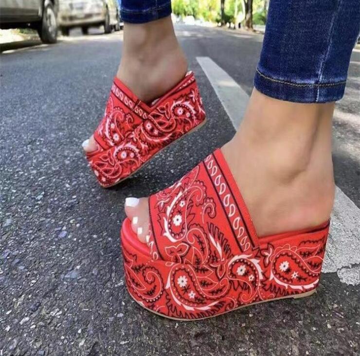 Fashion spring/summer women new high-heeled thick-soled casual all-match graffiti style slippers large size outdoor beach sandals