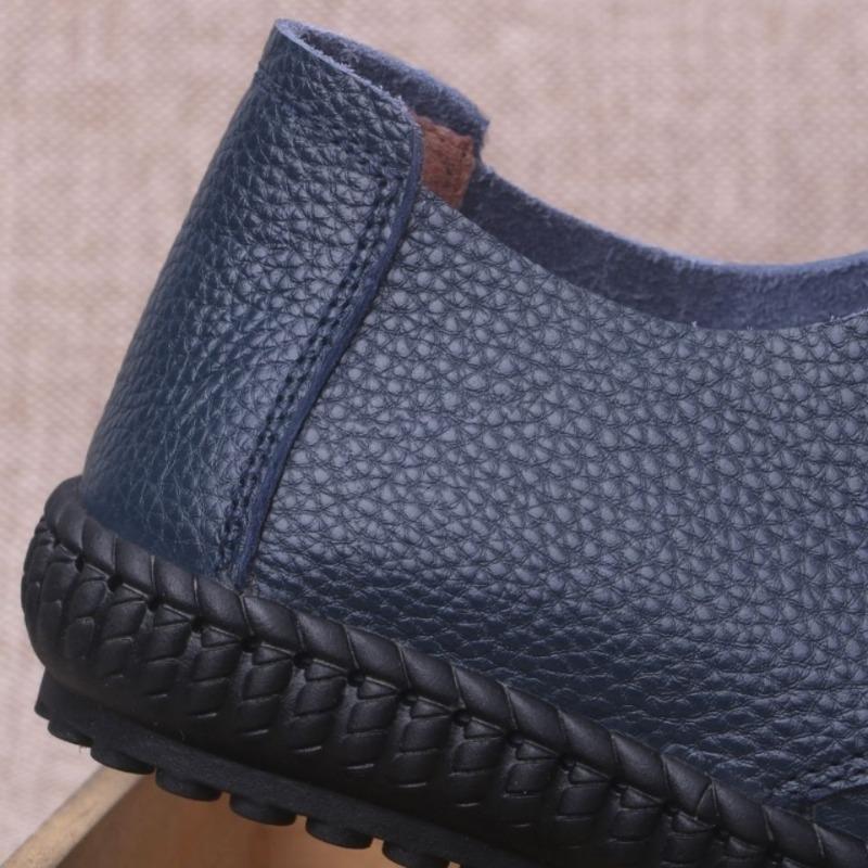 Purely Hand-sewn Men's Casual Versatile Leather Shoes Are Casual, Comfortable and Versatile