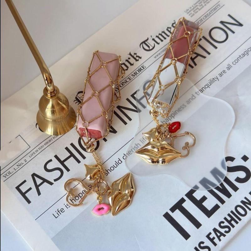 Fashion Metal Net Pocket Lipstick Bag Keychain Interchangeable Lip Balm Charm Fits Most Standard Lip Balm Lipstick Tubes