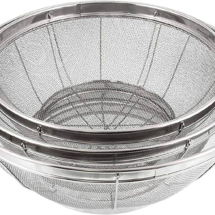 Stainless Steels Mesh Strainer For Quick Water Drainage Multipurpose Colander with Handle and Resting Base