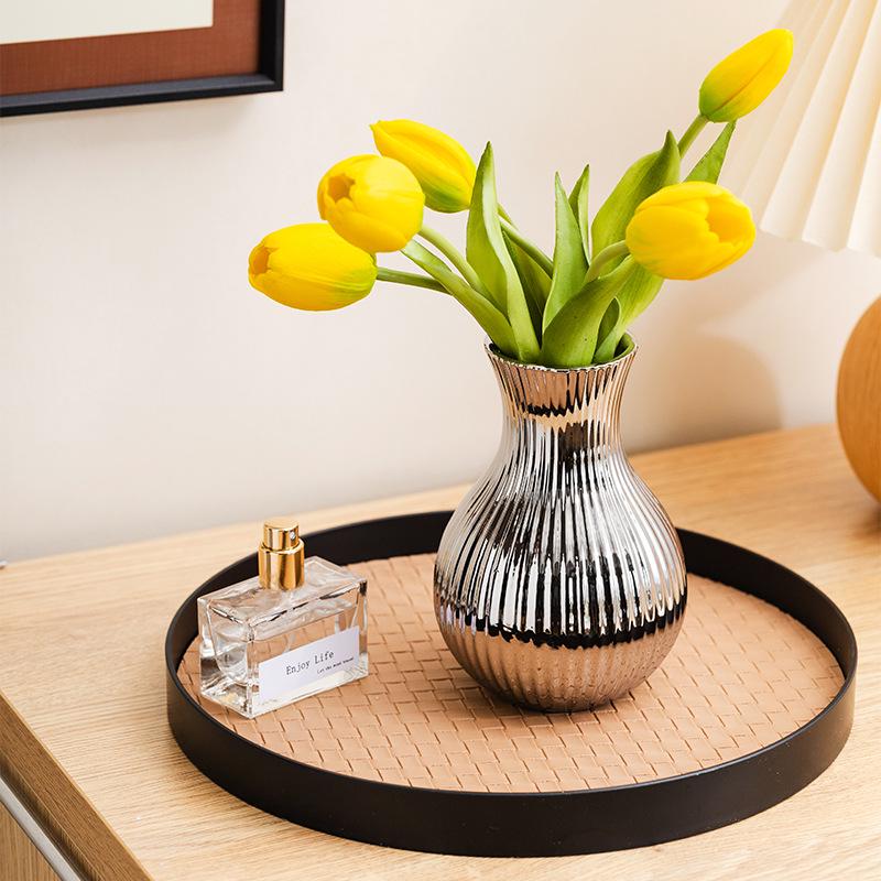 Jarrón de Cerámica Electrochapado en Oro - Estilo Nórdico para Decoración Moderna del Hogar