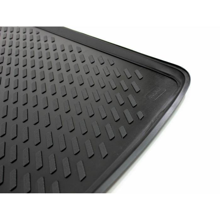 J&J AUTOMOTIVE | Premium Rubber Boot Mat For Skoda Rapid Spaceback from 2017