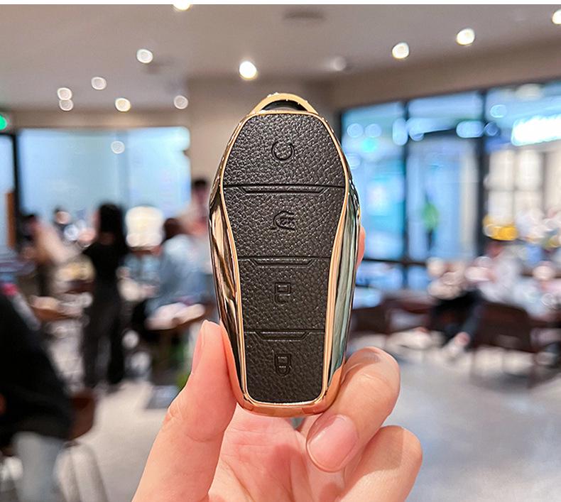 Compatible with BYD Yuan UP, Yuan PLUS, Yuan PRO: Men's and Women's Key Bag Set with Shell Buckle.