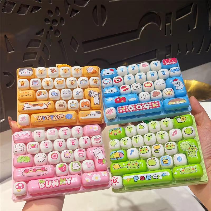 Cute 26 Grids Stress Relief Simulation Keyboard Keychain Animal Diary Desktop Decoration Student Bag Ornament Toy Creative Gift