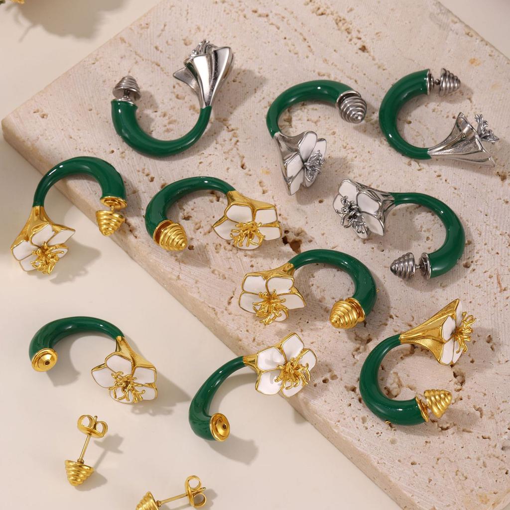 Elegant 3D Camellia Studs Earrings Portable Accessory for Women Stylish Gold Tone with Stainless Steel Materials