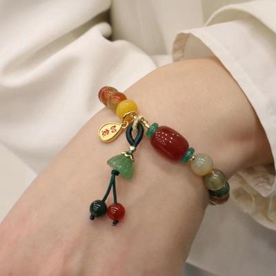 Elegante Bracciale di Perline con Pendente a Loto in Stile Cinese Retro – Accessorio Ispirato all'Hanfu