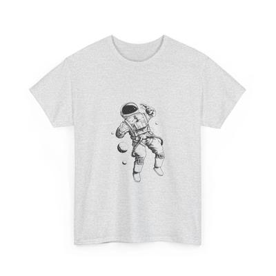 Schwebendes Astronauten-T-Shirt | Weltraumhelm-Skizze, Mondphasen, Weltall, Universum