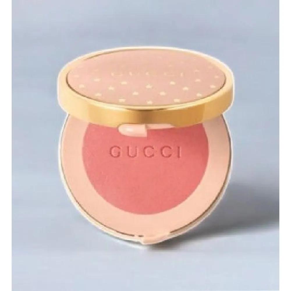 

Gucci Luminous Blush de Beauté 04 Bright Coral