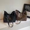 Retro Fashion Large-capacity Shoulder Bag Women's New Autumn Trendy Casual Tote Bag Textured Underarm Bag