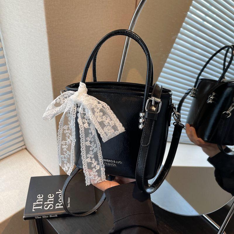 Spring and Summer Popular Bag Women 2025 New High-end Versatile Messenger Bag Fashionable Portable Bucket Bag