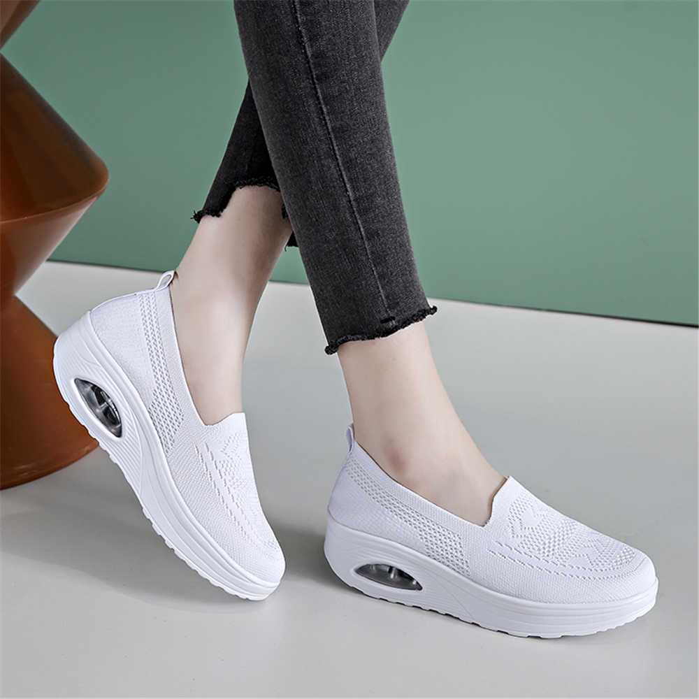 Fashion Without Laces Super Lightweight Women's High Heels Thick Boots Height Shoes Blue Woman Sneakers Sports Second Hand Scarp