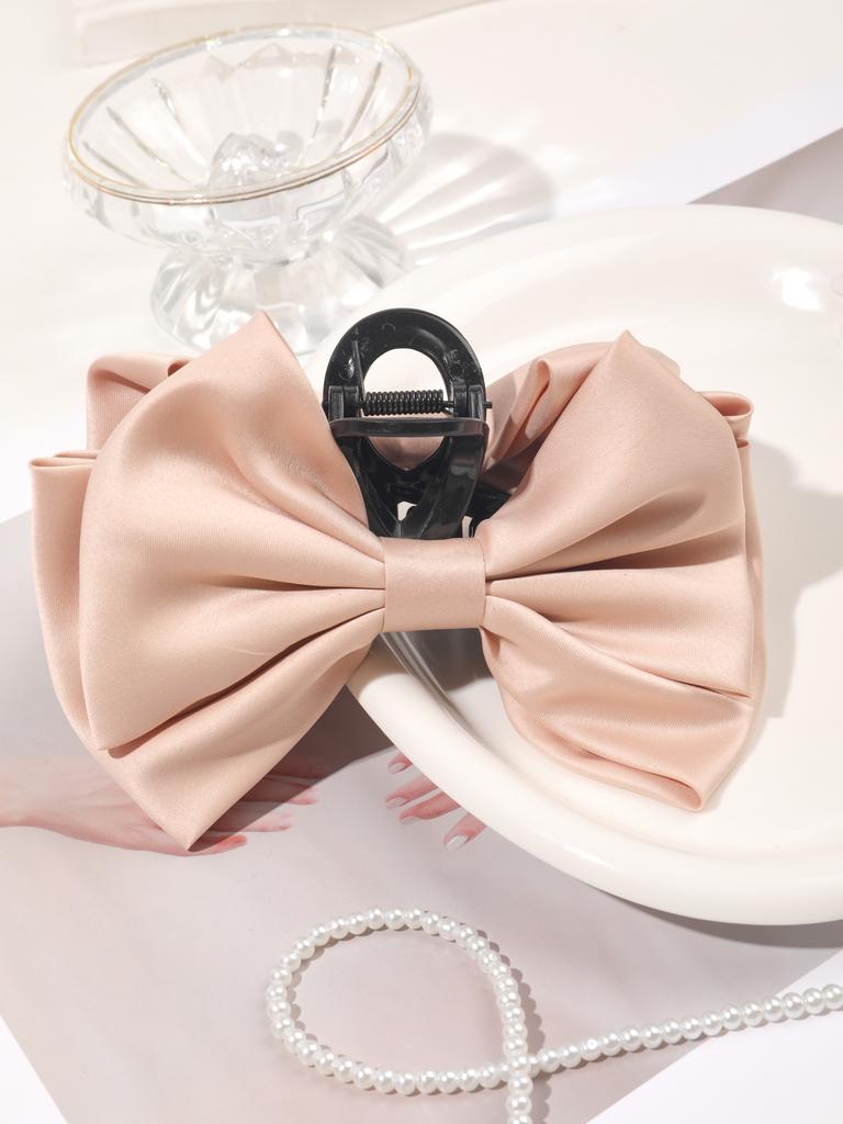 Fashion Satin Large Bow Hair Claw Clip for Women Korean Version Of Solid Color Butterfly Hair Barrettes Accessories Headwear