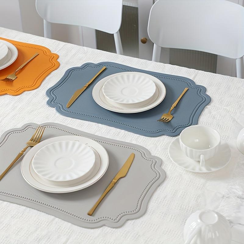 Manteles Individuales de PVC Resistentes al Calor con Bordes Decorativos Festoneados Estilo Nórdico para Decoración Festiva, Fiestas, Comidas Diarias