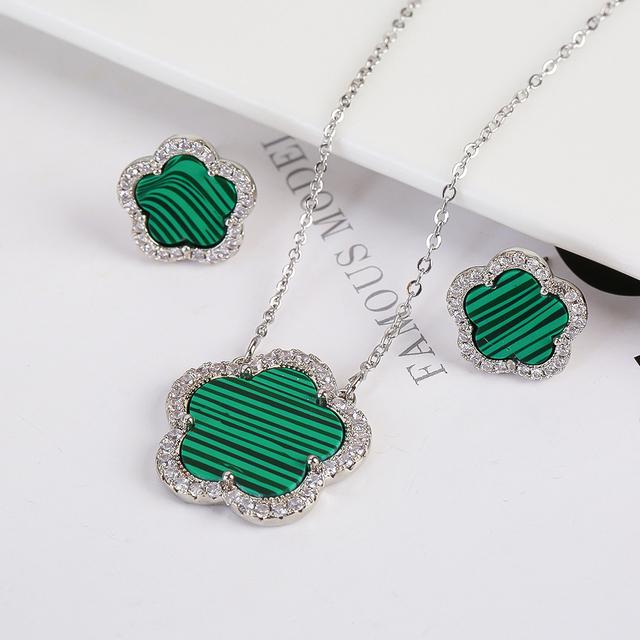 Top Quality Women Girls Five Leaf Flower Set Necklace Earrings Fashion Luxury Natural Stone Shell Set High Quality Zircon Gifts