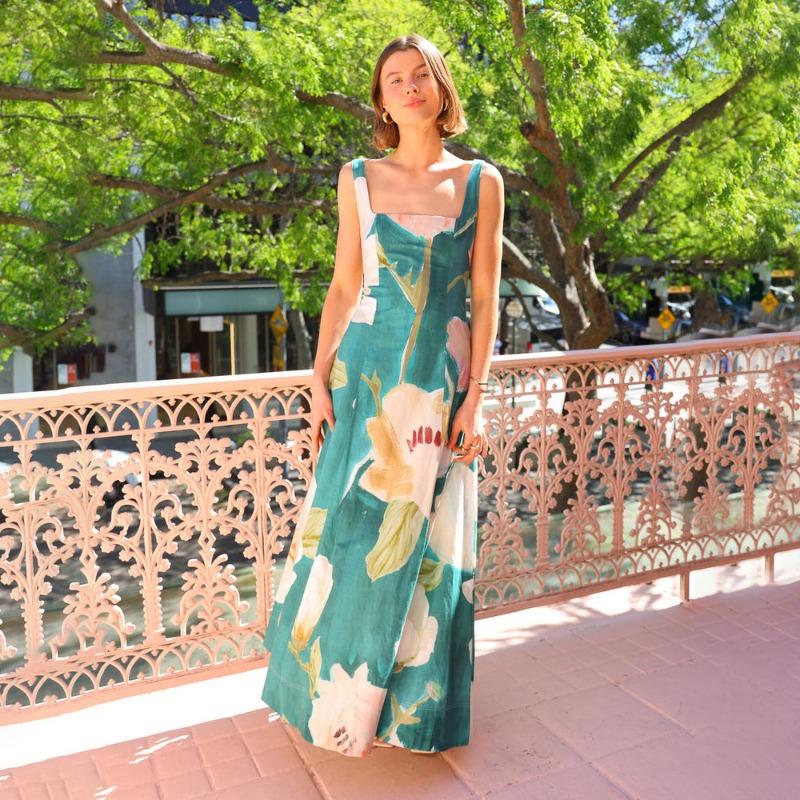 Women's Vintage-Style Long Printed Strapless Dress - Slimming Fit