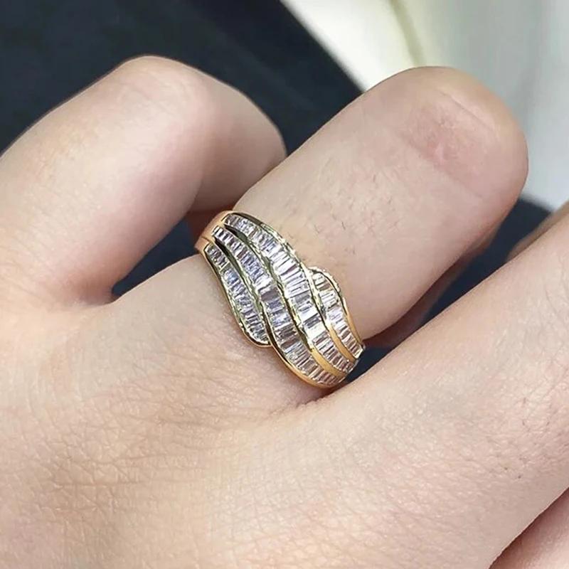 Huitan Wedding Rings for Women Luxury Zinc Alloy Color/Gold Color Geometric Rings with Rectangular CZ Fashion Lady Zircon for Party