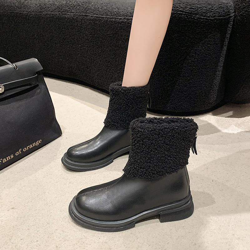 Low-heeled snow Martin boots women's shoes 2025 new autumn and winter velvet versatile short thin boots Martin boots