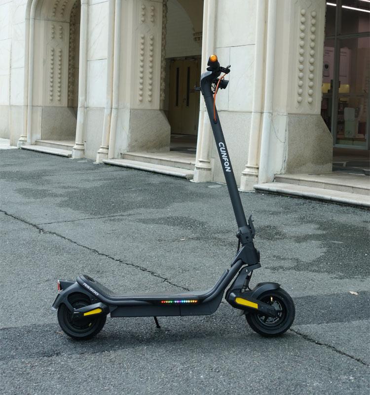 CUNFON RS500 - Elektriskais skrejritenis -