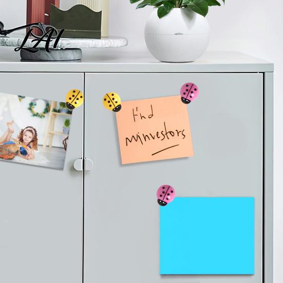 Refrigerator Magnets Decoration 4Pcs 3D Ladybug Magnet Mini Ladybird Resin Fridge Magnet Decorative Memo Note Holder for Kitchen Office Whiteboard