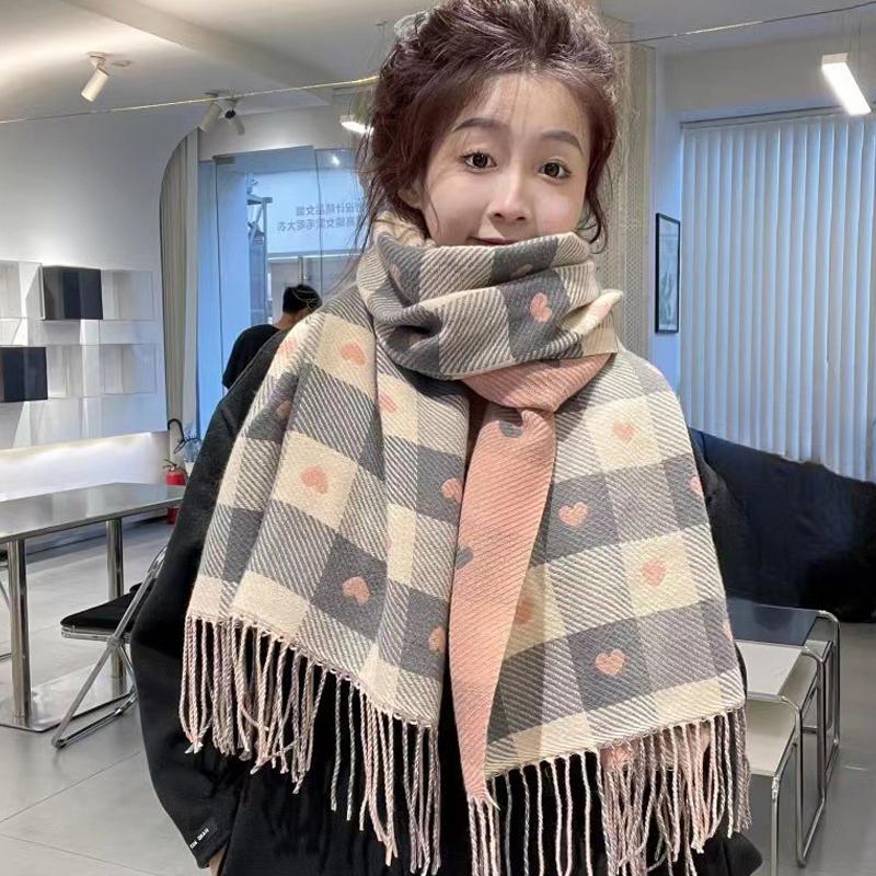 New Autumn And Winter Scarf For Women Knitted Heart-Shaped Plaid Cute Girls Winter Scarf College Fashion Casual Shawl Scarf