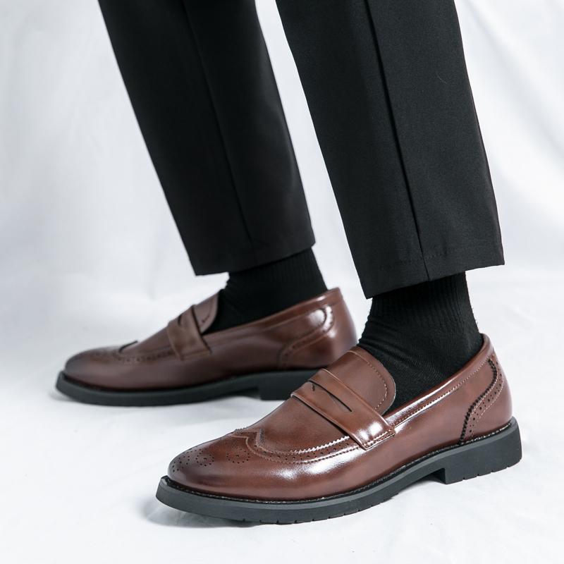 Fashion Retro Penny Loafers New Men's Pointed Leather Brogues Shoes Male Designer Formal Wedding Prom Dress Homecoming Footwear