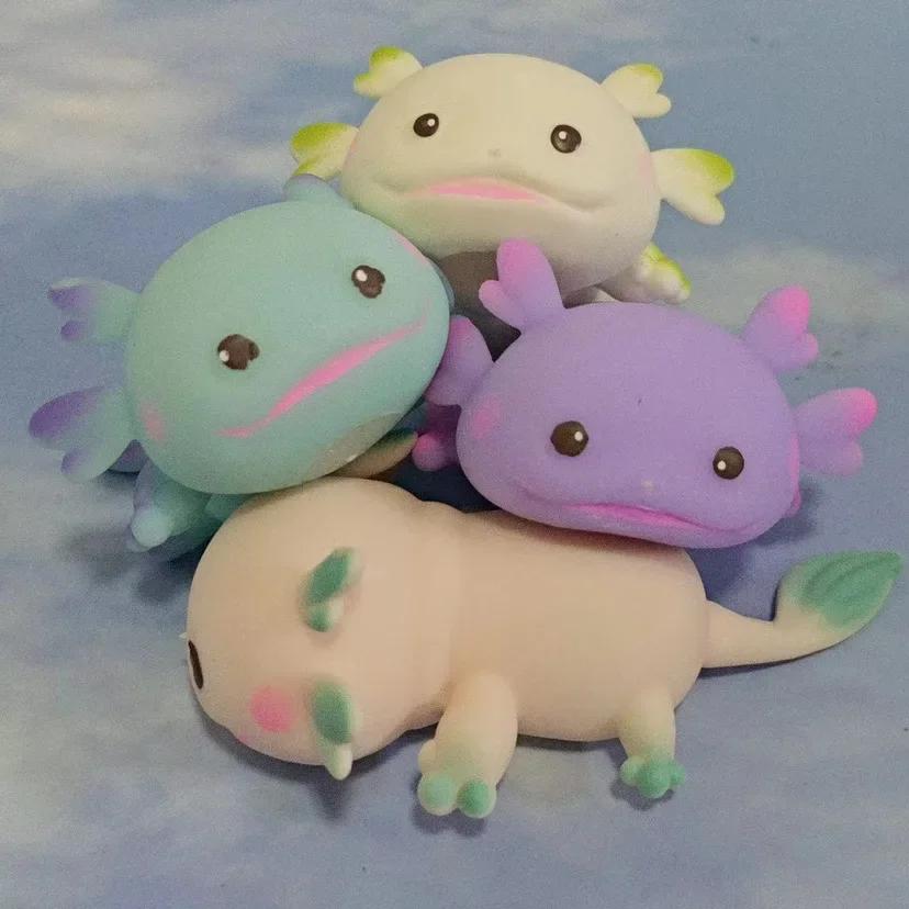 1/4ks Axolotl Mačkací Míček Roztomilá Ryba Relax Kreslený Antistres Mačkací Úleva od Stresu Pomalé Vracení Do Původního Tvaru Pro Dospělé Děti Pružné Hračky
