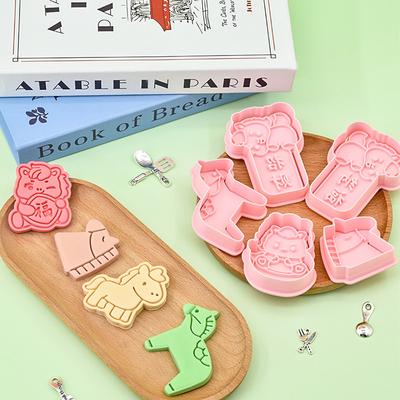 Année du Cheval Emporte-pièces Nouvel An Chinois Forme de Cheval Cartoon 3D Moule à Biscuits Pressable Tampon à Biscuits Outil de Cuisine pour la Pâtisserie