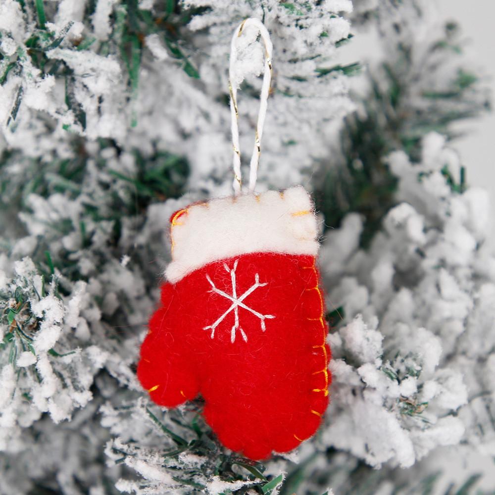 Beautifully Crafted Flower Snowman Hanging Ornament For Christmas Festive Decor