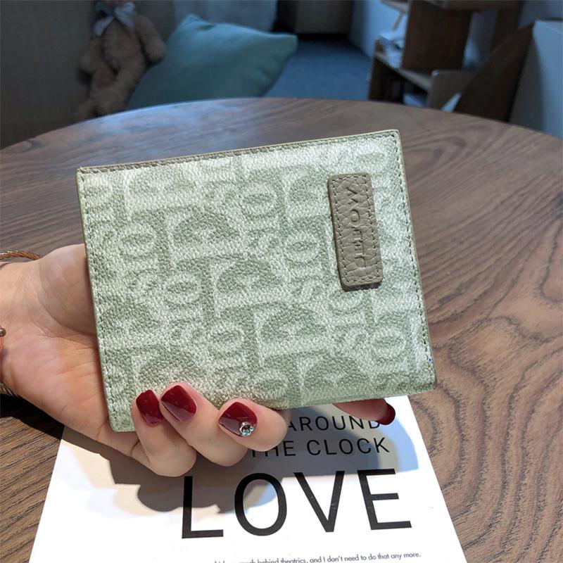 

Оригинальный брендовый короткий кошелек, женские кошельки из натуральной кожи с браслетом, бумажники из натуральной яловой кожи для дам, держатели для карт, новинка 2024 года светло-зеленый