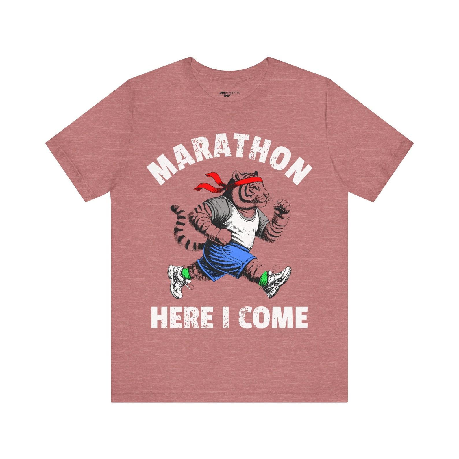 Jogging Tiger T-Shirt: Marathon Motivational Design S