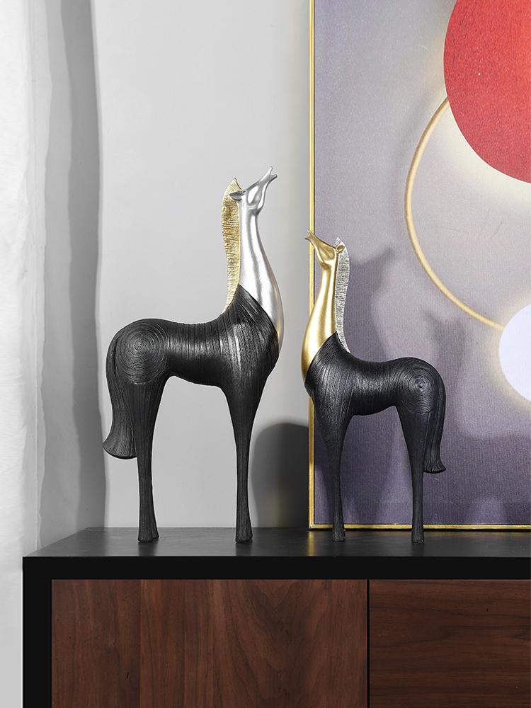 Creative Abstract Animal Resin Horse Figurines Ornament Office Decoration Living Room Home Wine Cabinet Decoration Home Decor