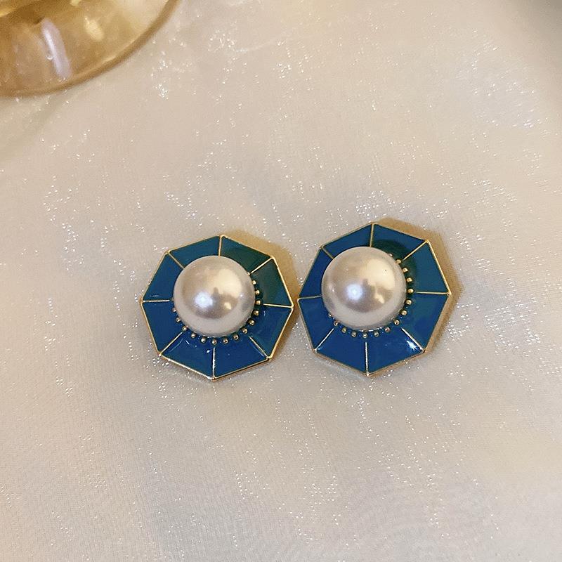 Elegant Vintage Women Girls Classic Resin Stone Earrings Ear Clips Fashion Retro Palace Lady Party Banquet Jewelry Ear Rings