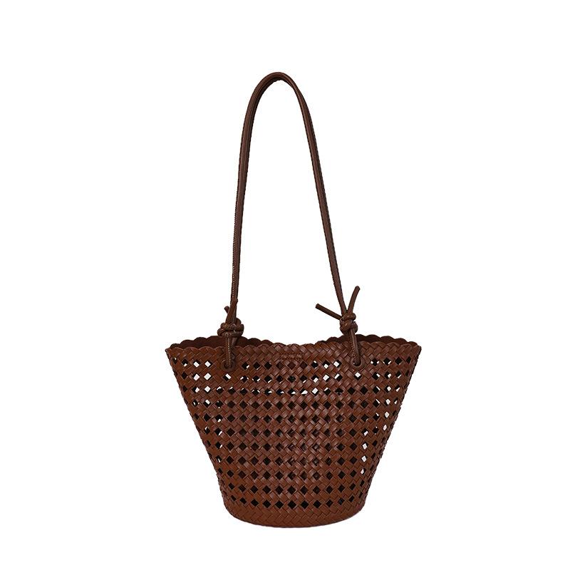 Spring woven pattern bag women's new large-capacity commuter tote bag large-capacity hollow armpit bag