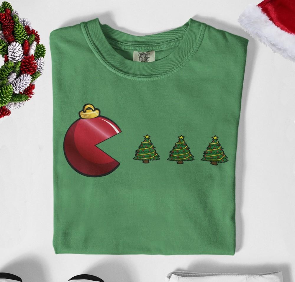Pac Man Christmas Shirt Funny Christmas Shirt Holiday Gamer Shirt Retro Tee Unisex T-Shirt XXXXL