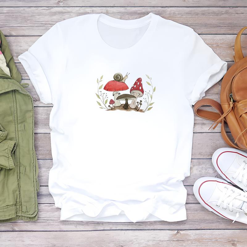 Cute printed women's T-shirt, short-sleeve summer style, perfect for daily trendy fashion wear.