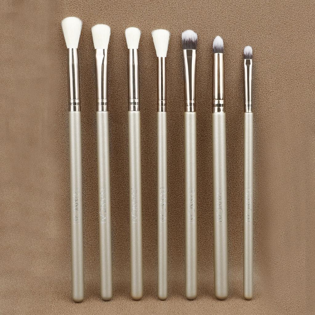 7pcs Eyeshadow Brush Eye Blender Brush Kit, Wooden Handle Vegan Makeup Tool, Flawlessly Applies Eyeshadow & Sets Concealer