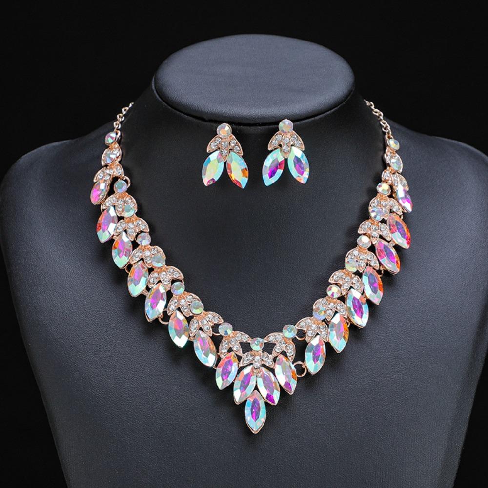 Europäisches und Amerikanisches Retro Überzogenes Halsketten-Ohrring-Set Kristall Edelstein, Kurze Schlüsselbein-Kette Damen Zweiteiliges Modeaccessoire