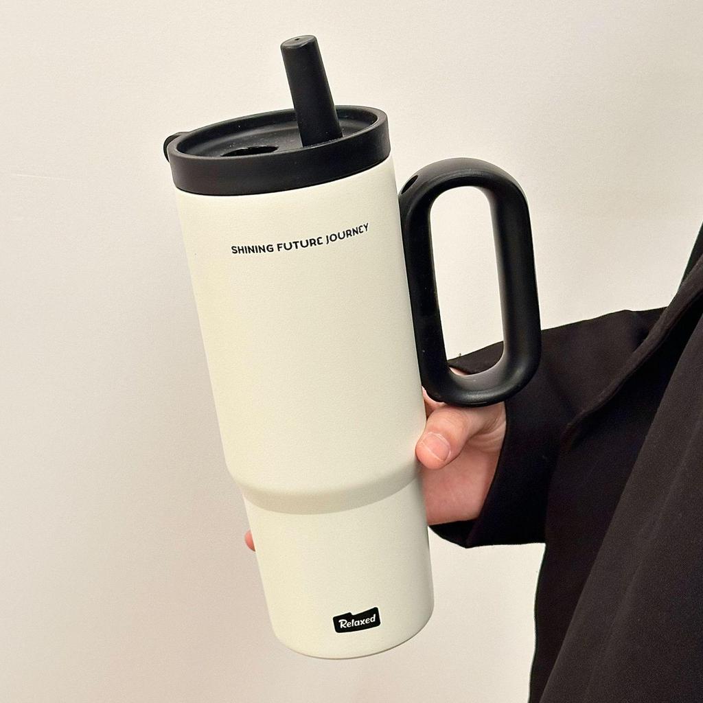 High-Capacity 316 Stainless Steel Insulated Cup with Straw