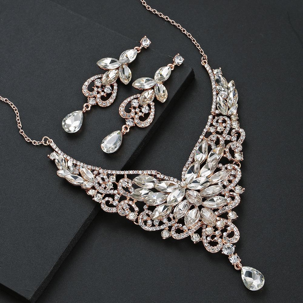 New accessories: European and American style accessories, fashion red rhinestone set, necklace, earrings, ins jewelry