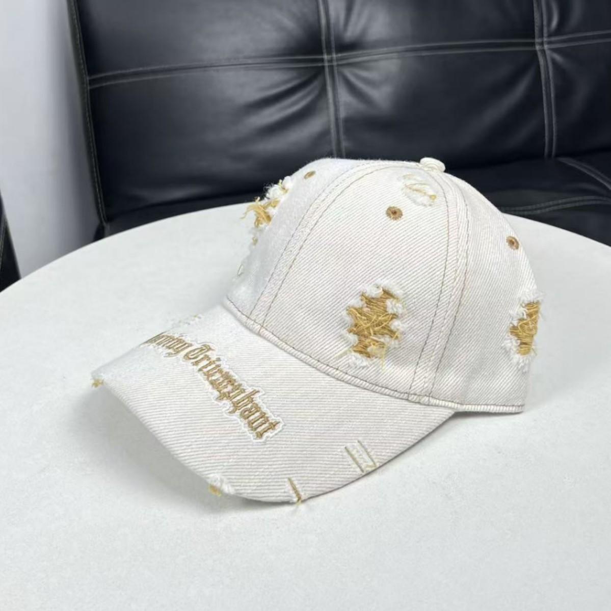 

Hole burr edge letter embroidery baseball cap women summer and autumn washed old denim cap men versatile Adjustable (54-60cm) бежевий